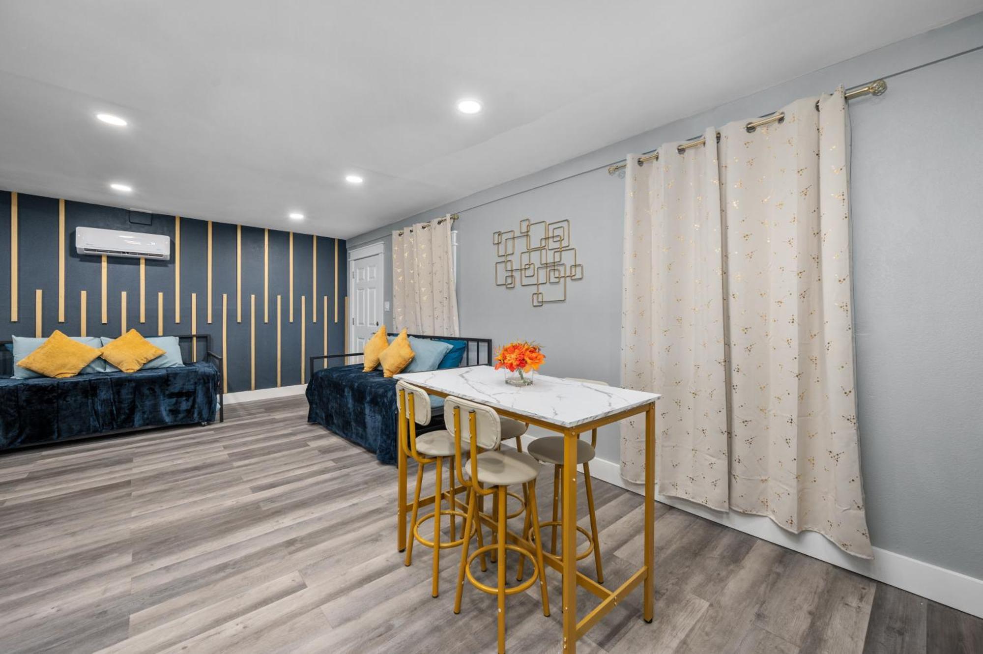 Modern 2Br City Center Getaway With Free Park 休斯敦 外观 照片